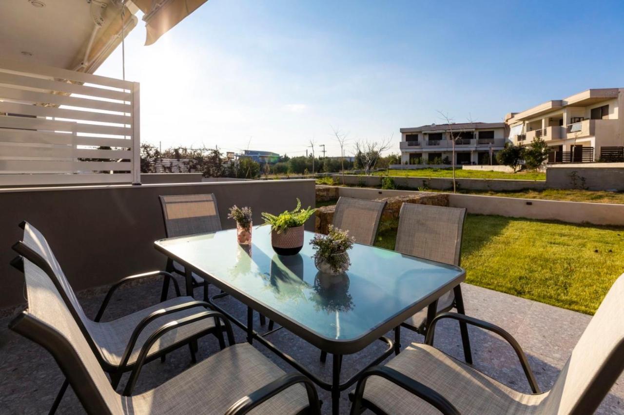 Twinstars Superior Apartment Gerakini Exterior photo